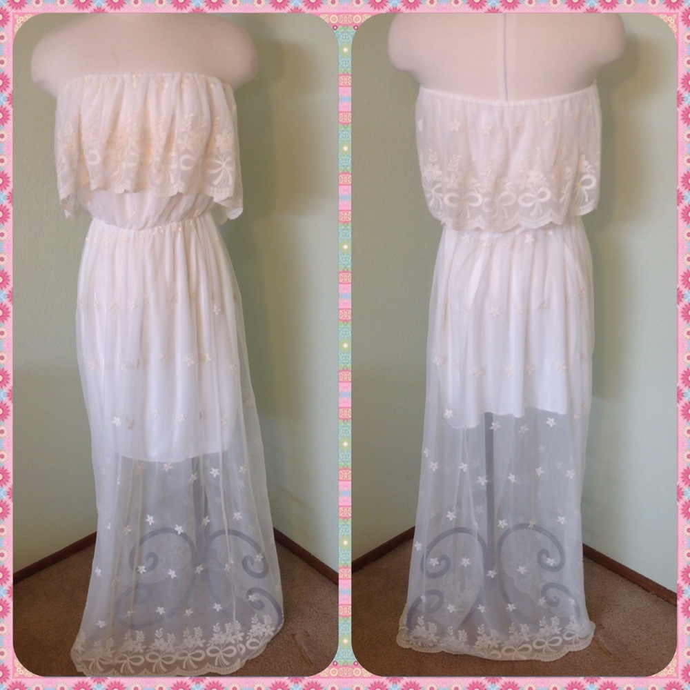 Elegant White Strapless Maxi Dress